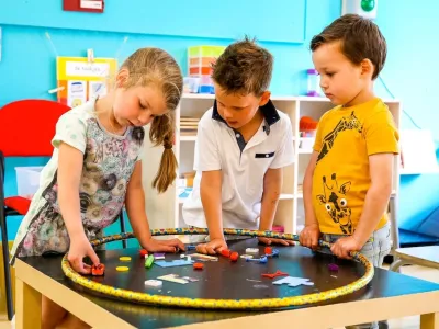 Spelen op school