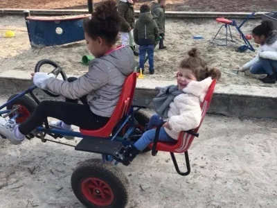 Kinderen bij Schip a Hoi