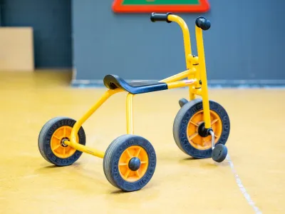 Stichting Kinderopvang DLS - trapje op